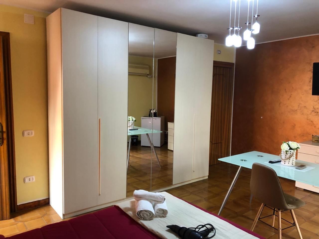 Valentia Rooms Vibo Valentia Eksteriør bilde